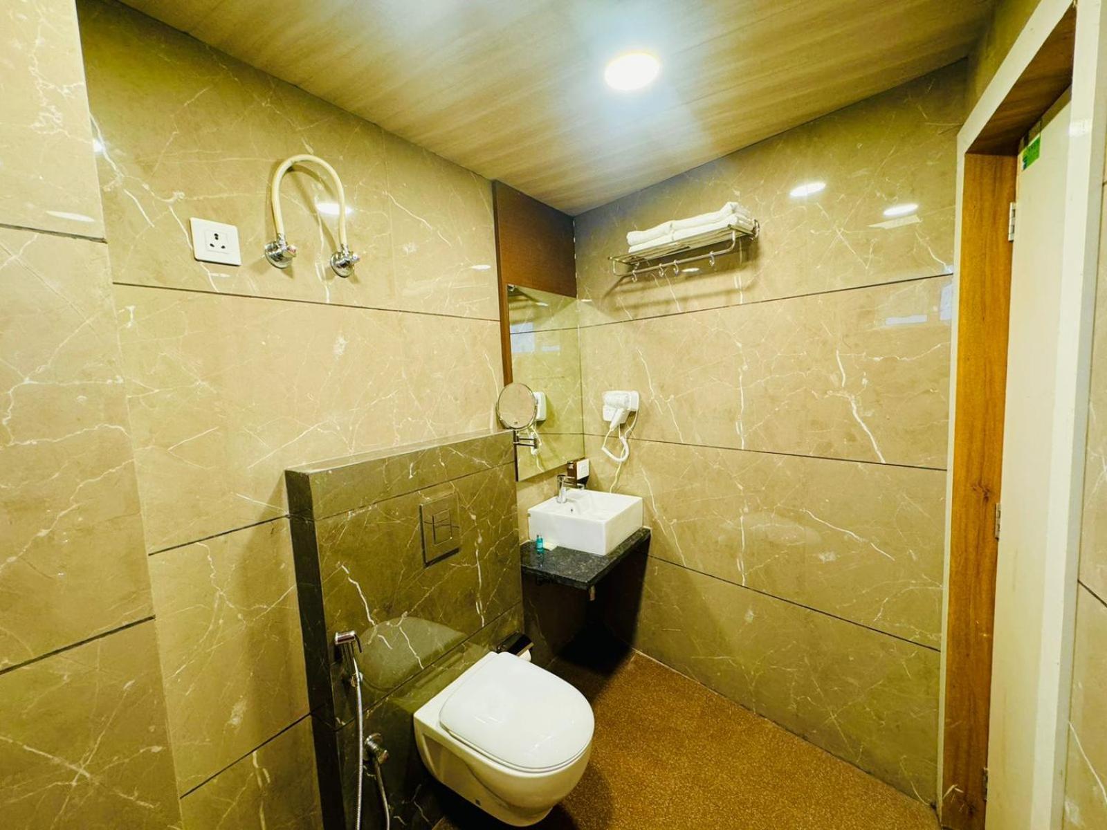 Hotel Najaf Palace アジュメール エクステリア 写真